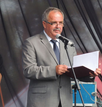 Bürgermeister Symeryak eröffnet den Erntedanktag